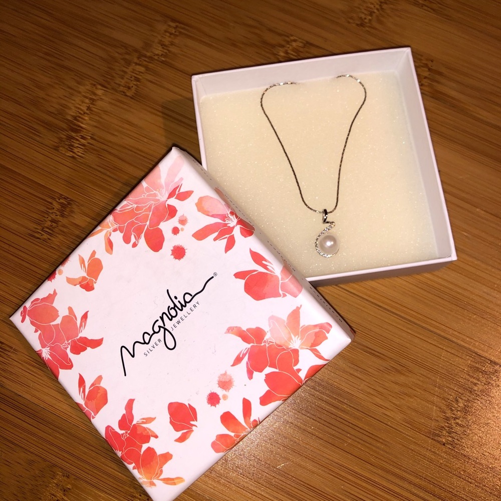 Magnolia REAL Sterling Silver Pearl Necklace.